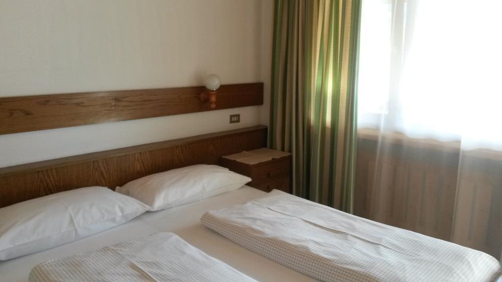 Bed and Breakfast Garni Sayonara St. Vigil Zimmer foto